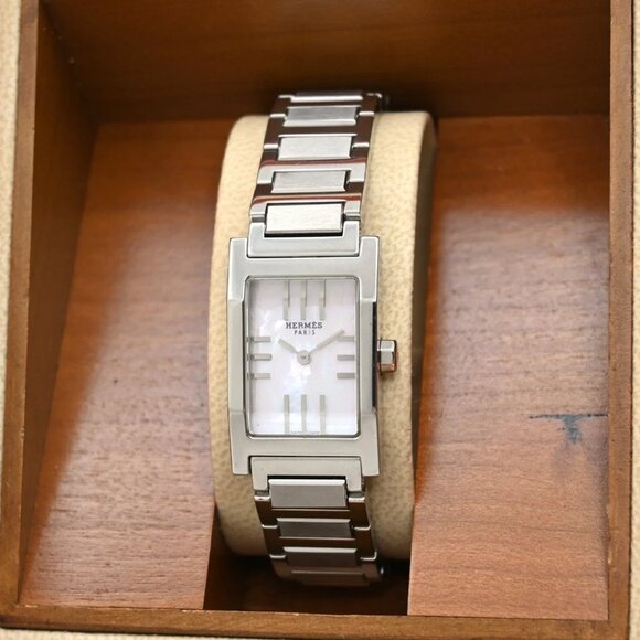 [Near Mint] HERMES Tandem TA1.210 Wrist Watch 19mm Shell Dial Quartz SS - Picture 1 of 14